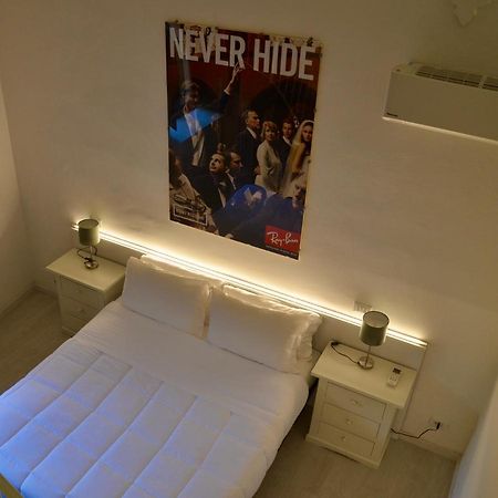 Duomo26 Boutique Apartment Desenzano del Garda Dış mekan fotoğraf
