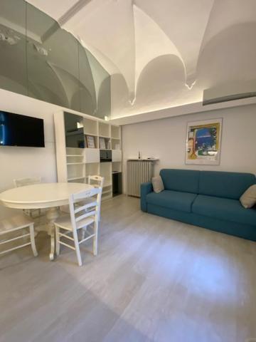 Duomo26 Boutique Apartment Desenzano del Garda Dış mekan fotoğraf